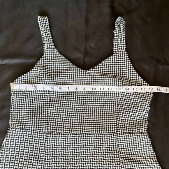 SHEIN Daisy Mermaid Dress Size Large Black & Silver Pattern Zipper Polyester - Picture 4 of 8